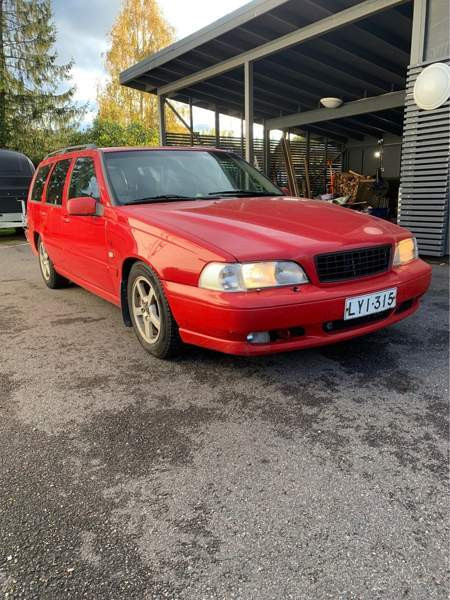 Volvo V70 Jaervenpaeae – foto 4