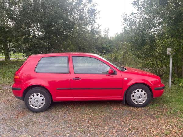 Volkswagen Golf Haemeenlinna - photo 1