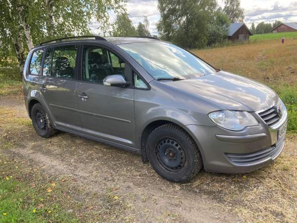 Volkswagen Touran Alavus – foto 2