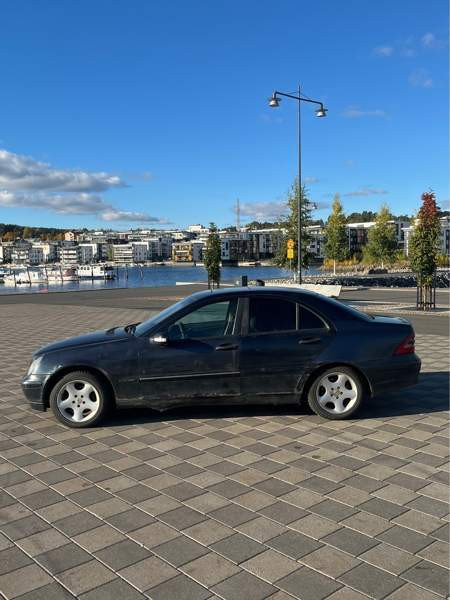Mercedes-Benz 200 Kuopio - valokuva 8