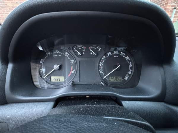 Skoda Octavia Luga - valokuva 5