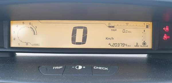 Citroen C4 Helsinki - valokuva 8