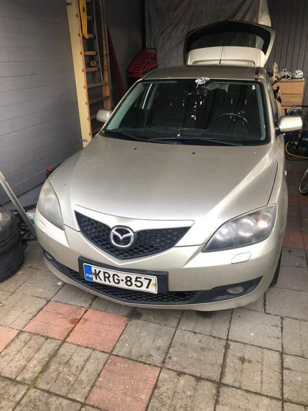 Mazda 3 Oulu - valokuva 1