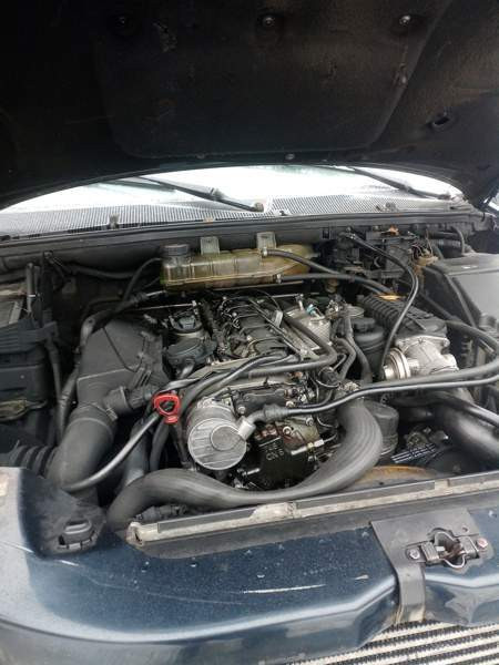 Mercedes-Benz ML Kaavi - valokuva 8