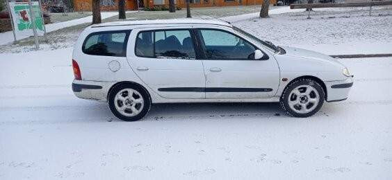 Renault Megane Исалми - изображение 8