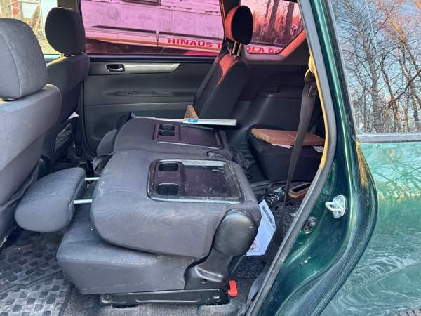 Toyota Avensis Verso Tornio - photo 5