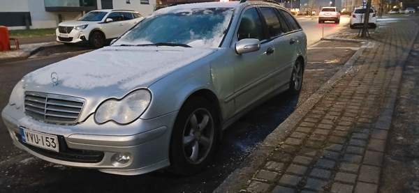 Mercedes-Benz C Эспоо - изображение 3