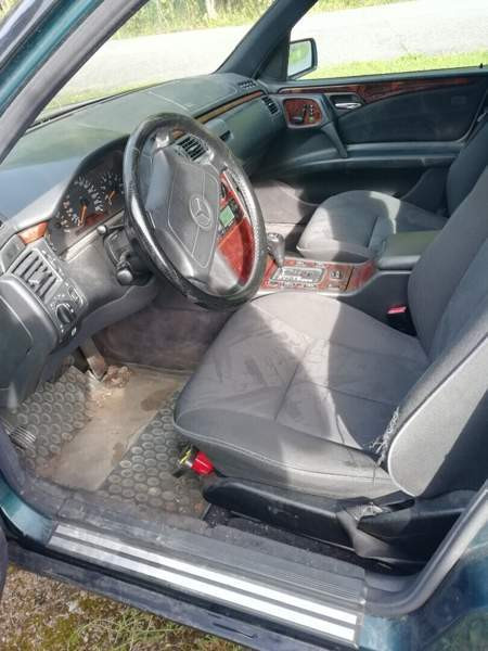 Mercedes-Benz 320 Noormarkku - valokuva 2