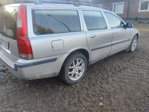 Volvo V70 Йоэнсуу - изображение 5