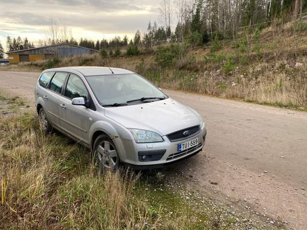 Ford Focus Sarov - valokuva 7