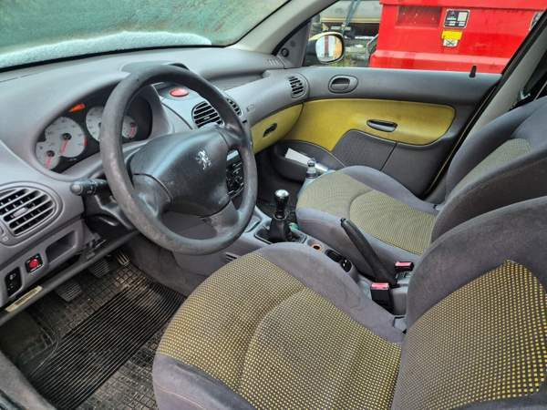 Peugeot 206 Нокиа - изображение 5