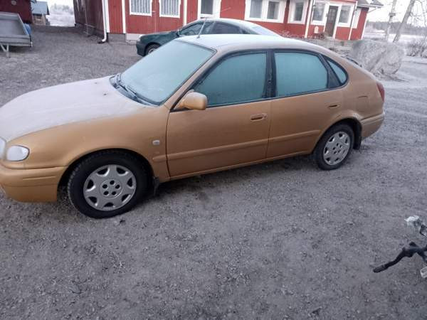 Toyota Corolla Syevyerodonets'k - photo 4