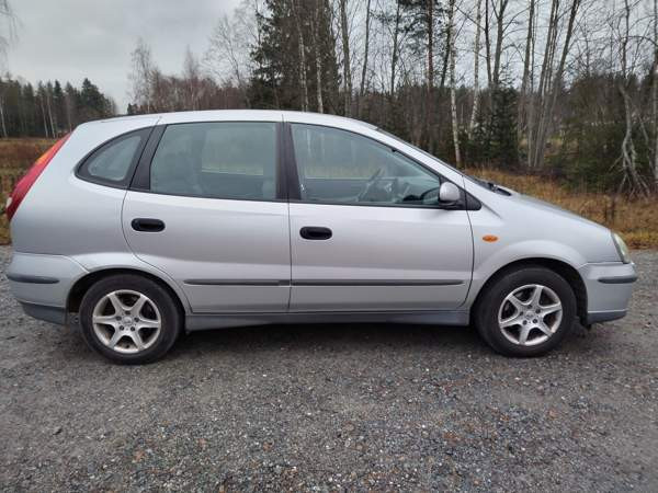 Nissan Almera Tino Jaemsae - photo 8