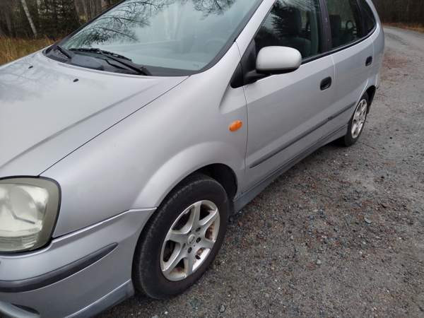 Nissan Almera Tino Jaemsae - photo 4