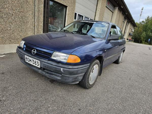 Opel Astra Керава - изображение 1