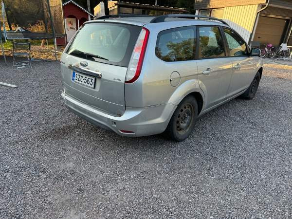 Ford Focus Jyväskylä - valokuva 3