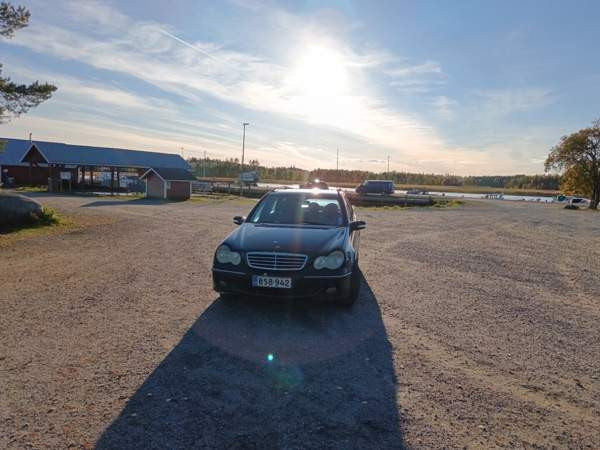 Mercedes-Benz C Kitee - valokuva 7