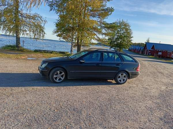 Mercedes-Benz C Kitee - valokuva 8