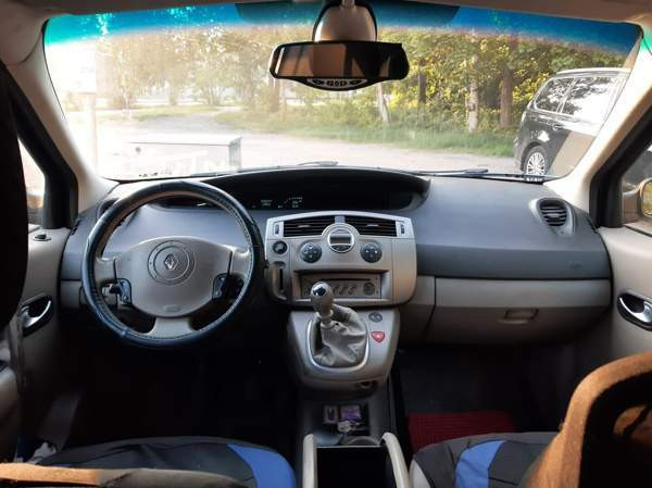 Renault Grand Scenic Helsinki - valokuva 6