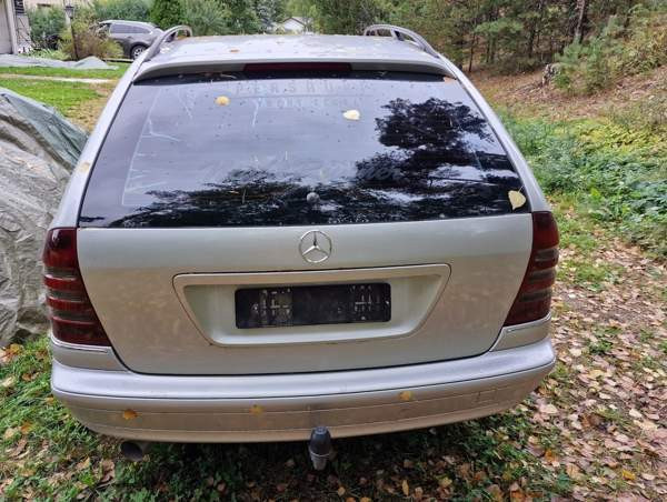 Mercedes-Benz 240 Hausjärvi - изображение 4