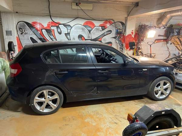 BMW 116 Райсио - изображение 1