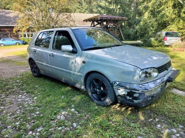 Volkswagen Golf Sarov – foto 1