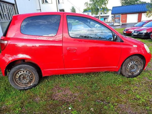 Toyota Yaris Taivassalo - valokuva 3