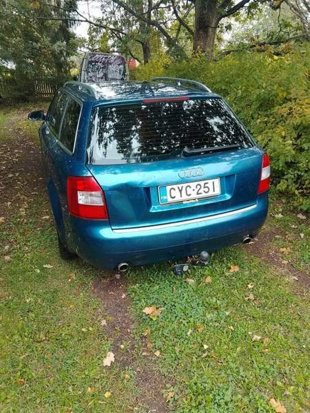 Audi A4 Ugleural'skiy - valokuva 5