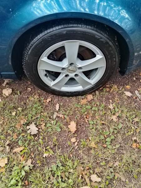 Audi A4 Ugleural'skiy - valokuva 4