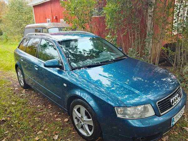 Audi A4 Ugleural'skiy - valokuva 3