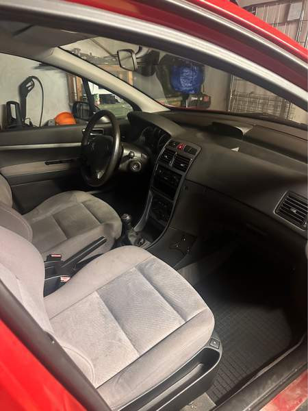 Peugeot 307 Ugleural'skiy - valokuva 8