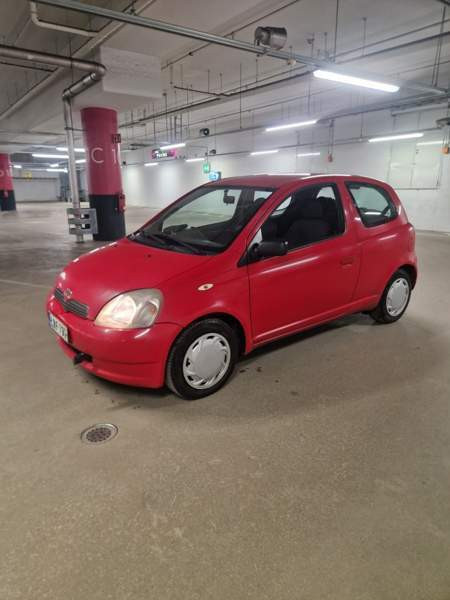Toyota Yaris Espoo - photo 1