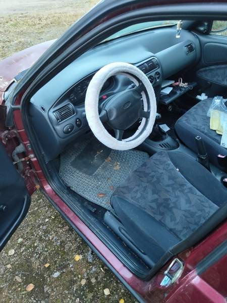 Ford Escort Лодейное Поле - изображение 5