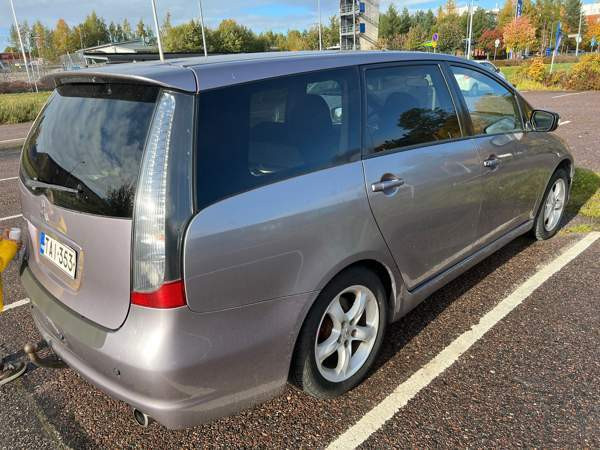 Mitsubishi Grandis Vantaa - photo 3