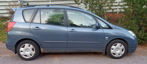 Toyota Corolla Verso Нурмиярви - изображение 3