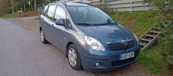 Toyota Corolla Verso Нурмиярви - изображение 1