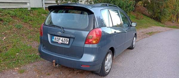 Toyota Corolla Verso Нурмиярви - изображение 4