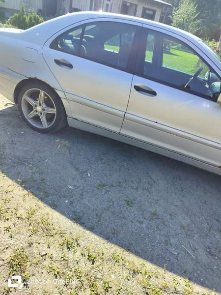 Mercedes-Benz 200 Йоэнсуу - изображение 3