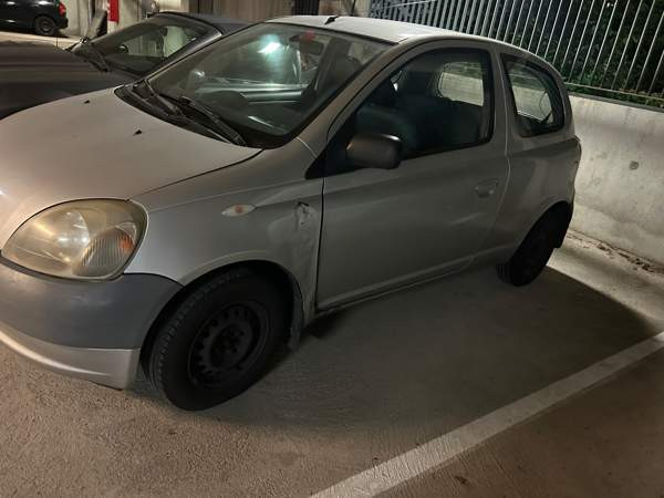 Toyota Yaris Espoo - valokuva 1