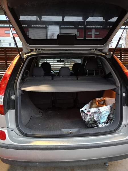 Nissan Almera Tino Helsinki - photo 5