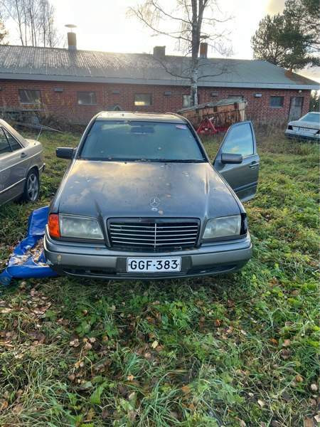 Mercedes-Benz C Kitee - изображение 1