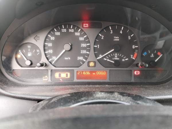 BMW 316 Kruunupyy - valokuva 7