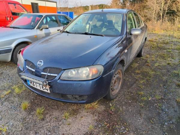 Nissan Almera Jyväskylä - valokuva 2