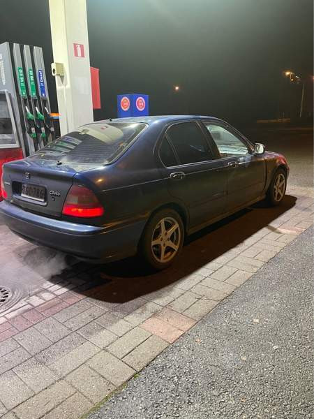 Honda Civic Ugleural'skiy - valokuva 1