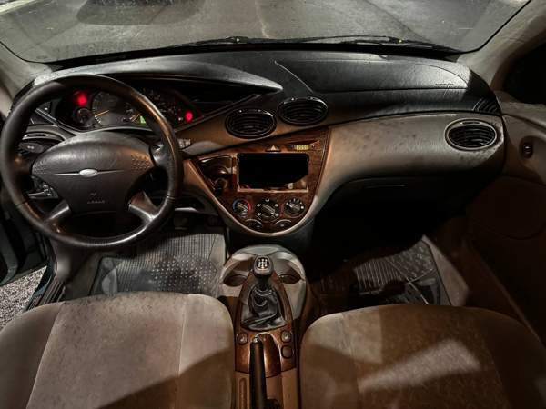 Ford Focus Espoo - valokuva 7