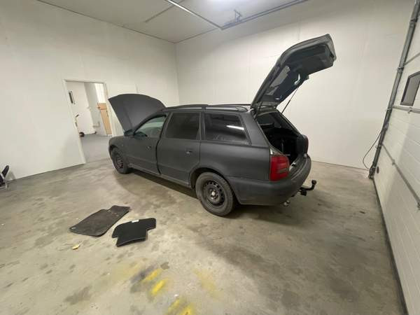 Audi A4 Nokia - valokuva 4