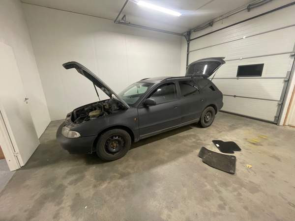 Audi A4 Nokia - valokuva 1