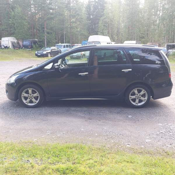 Mitsubishi Grandis Lapua - изображение 4