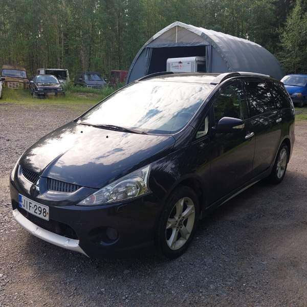 Mitsubishi Grandis Lapua - изображение 3