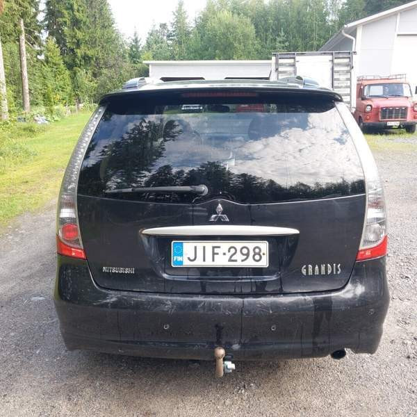 Mitsubishi Grandis Lapua - изображение 6